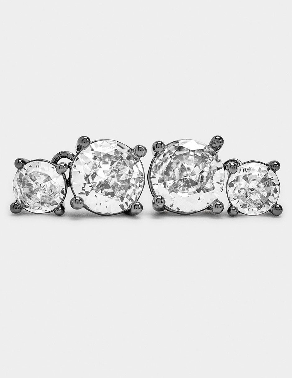 Aretes cortos con acabado brillante zirconia 2