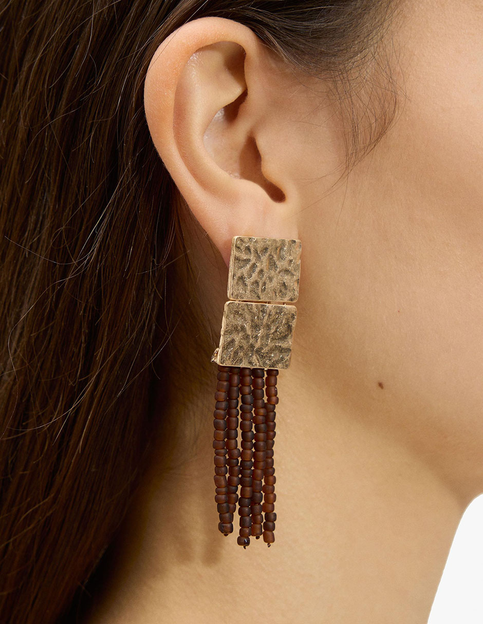 Aretes cortos con acabado brillante 2