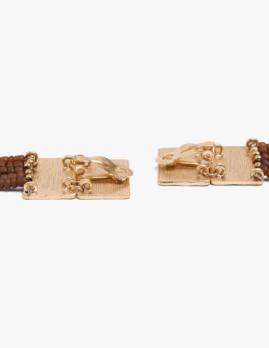 Aretes cortos con acabado brillante 4