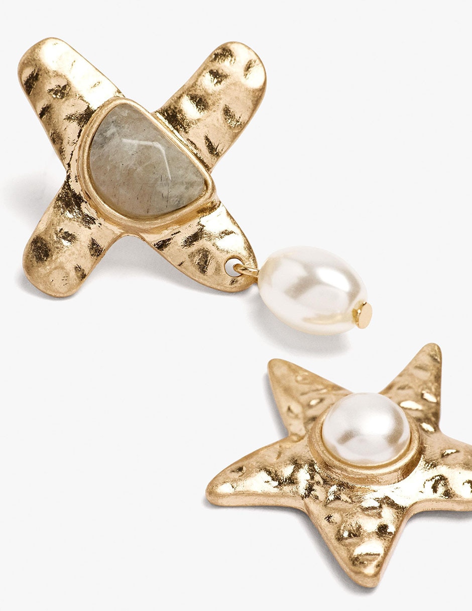 Aretes cortos con acabado brillante 2